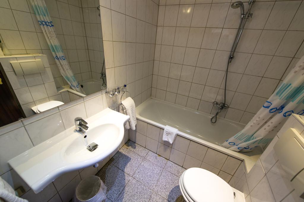 Hotel Ravel International Offenbach am Main Esterno foto