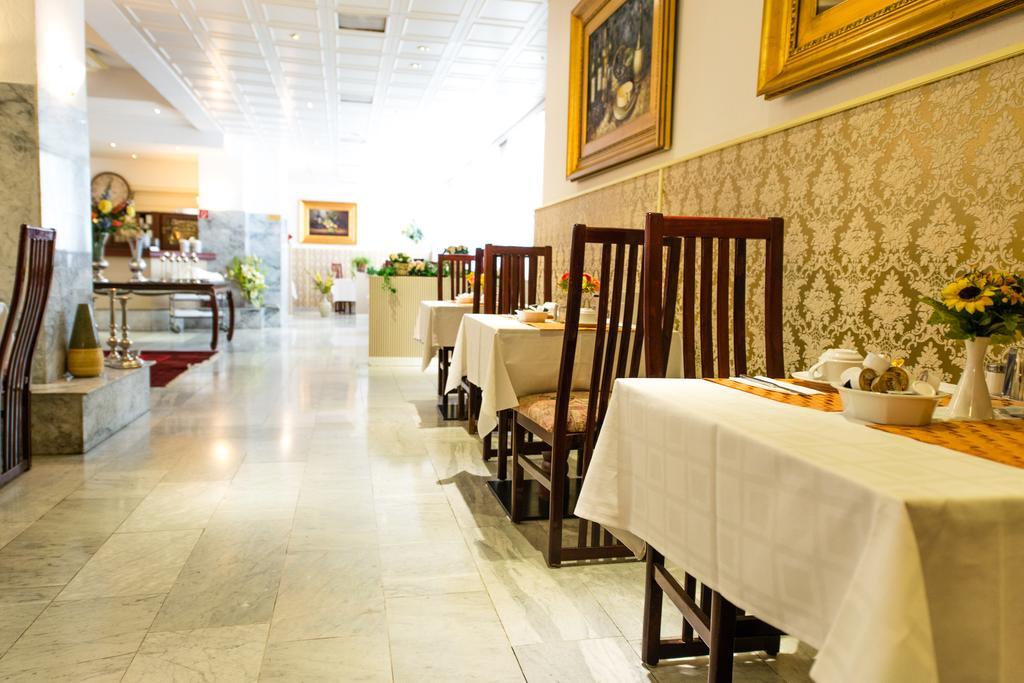 Hotel Ravel International Offenbach am Main Esterno foto